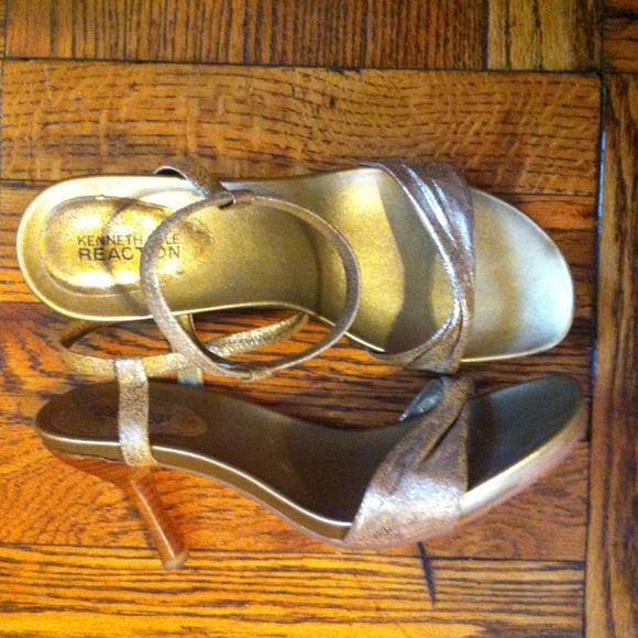 🎄 🎄KENNETH COLE - Picture 3 of 3