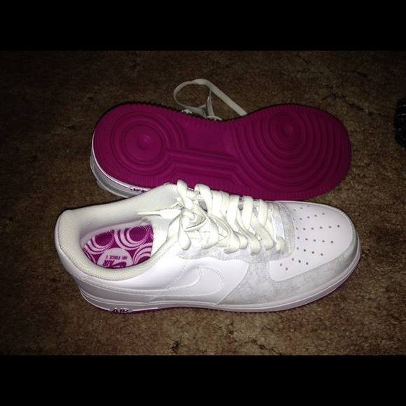 Brand new And almost new women's Nike Air Force 1s - Picture 2 of 4