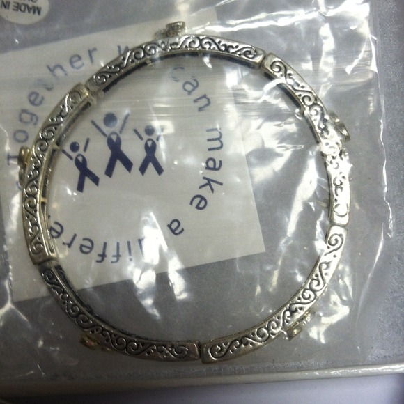 Ribbons & hearts breast cancer bracelet - Picture 1 of 4