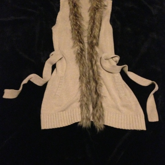 Sleeveless Fur Sweater