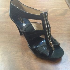 NWOT Michael Kors Booties