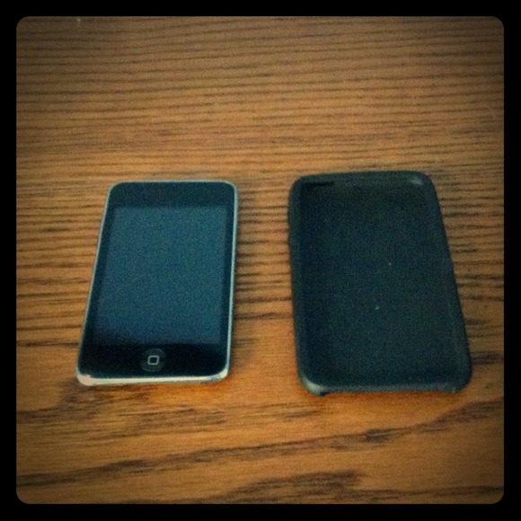 iPod Touch 3G 8GB. On sale until 6/21 - Picture 1 of 1