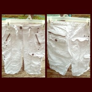 Cute Studded White Capris