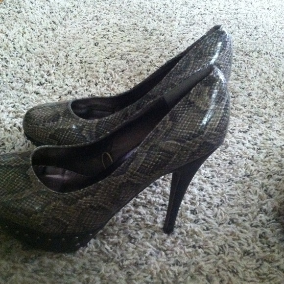 Sexy Faux Snake Skin Stilettos