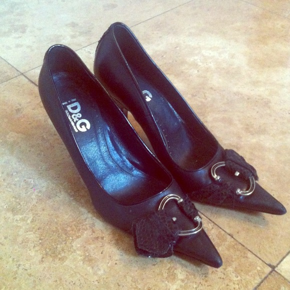 🔴SOLD🔴D&G Pumps 37