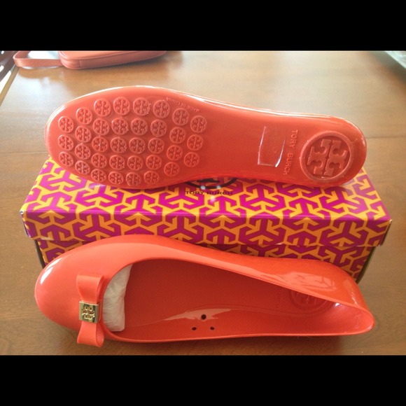 SOLD- authentic TB Jelly flats - Picture 2 of 4