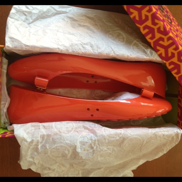SOLD- authentic TB Jelly flats - Picture 3 of 4