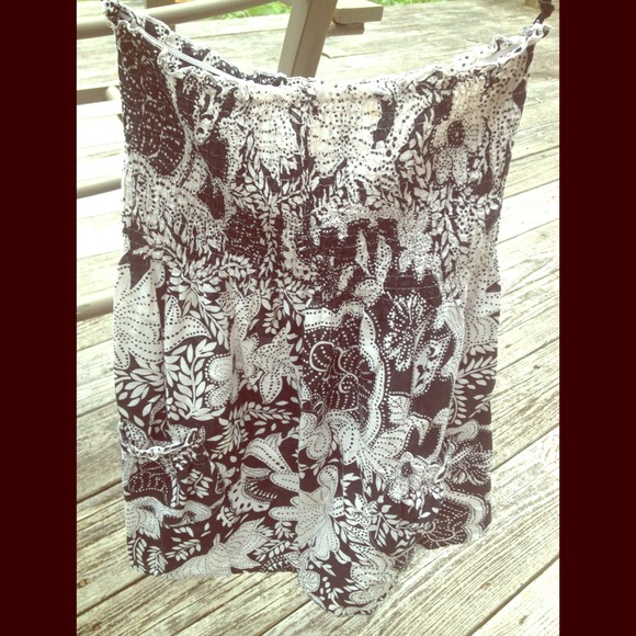 Black and White Dotted Floral Strapless Top