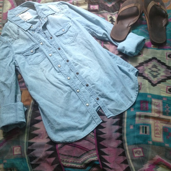 Button Down American eagle jean shirt