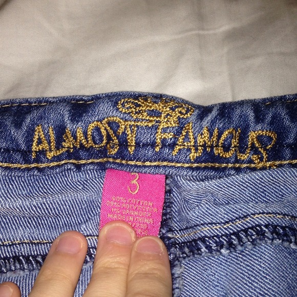 Capris 👶 - Picture 2 of 3