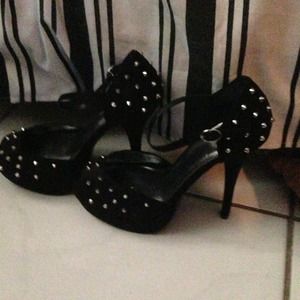 Sexy Sexy - Studded spike Sandals