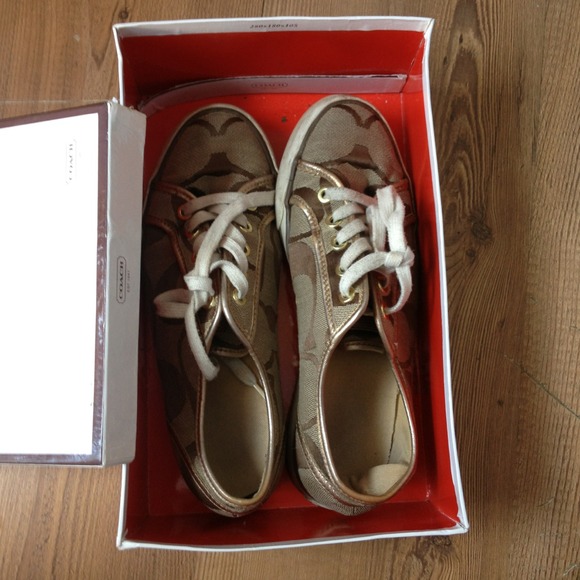 Coach shoes