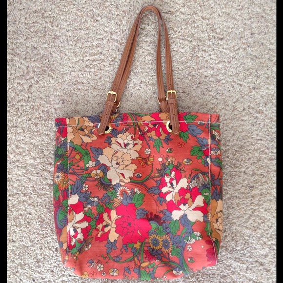 SOLD!!!SAKRoots floral bag, brand new!!!
