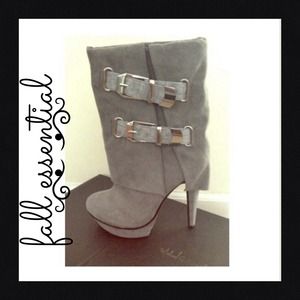 ✨REDUCED!✨ Get ready for fall 🍂 NEVER WORN