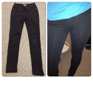 Skinny black pants