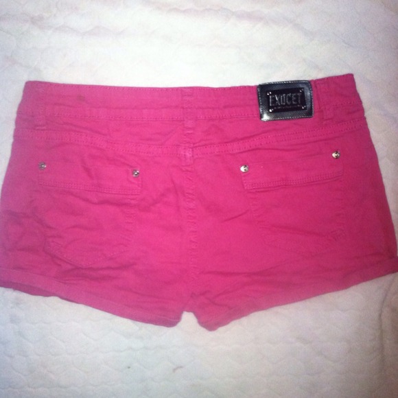 Pink Stretch Denim Shorts size 13 but fit big NWOT - Picture 3 of 4