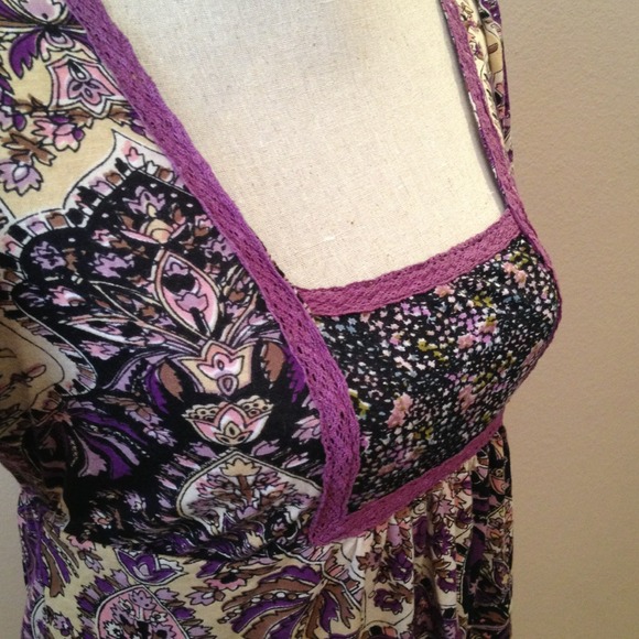 🚫SOLD🚫 🎉HOST PICK🎉 Boho Chic Peasant Top - Picture 3 of 3