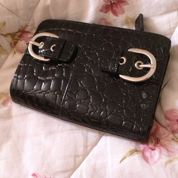 Black leather wallet - Picture 1 of 3