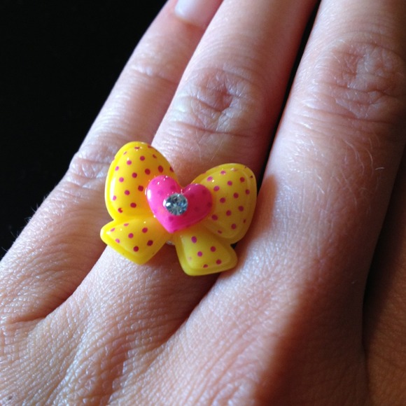 Polka Dot Bow 🎀Ring - Picture 3 of 4