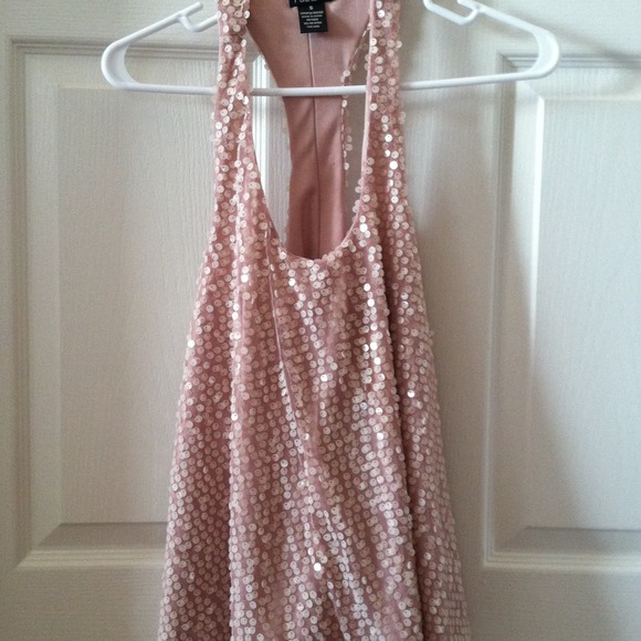 Pale pink pizazz