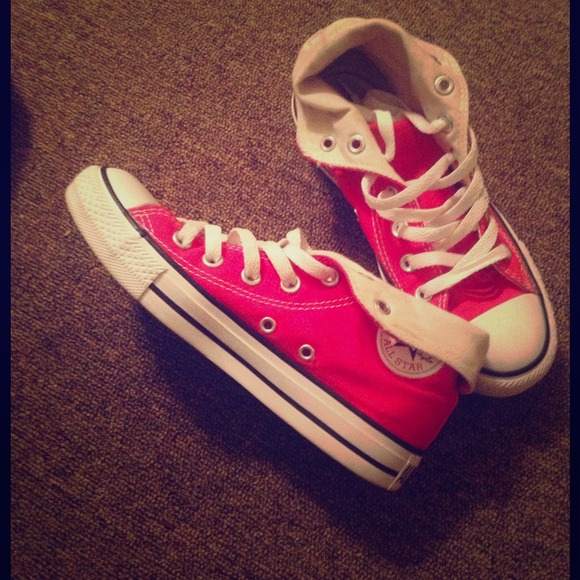 Red BRAND NEW high top converse $35