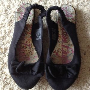 American eagle sling back black flats with bows