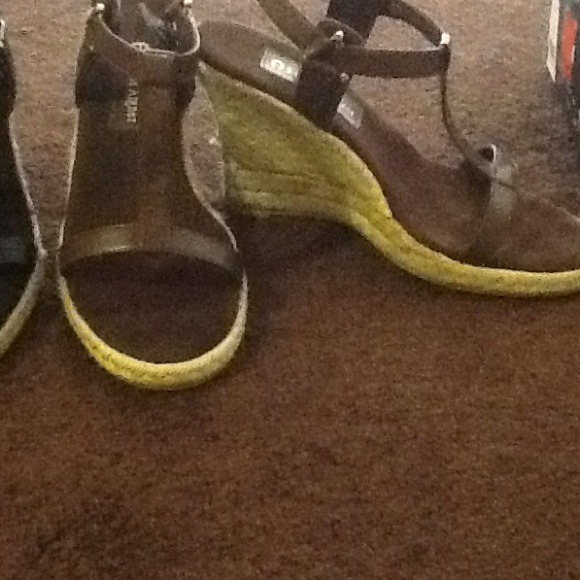 Black and brown wedges bundle two for 10 - Picture 3 of 3