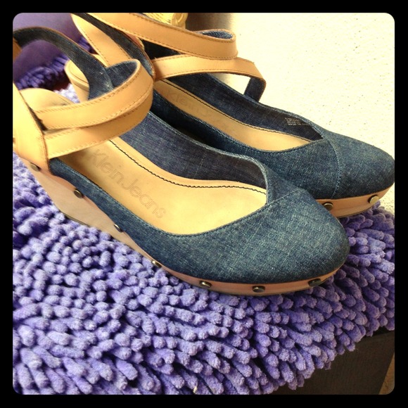 Calvin Klein jeans wedge size 8