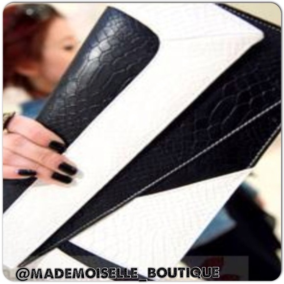 Black white clutch - Picture 1 of 1