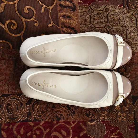 Pre-owned Cole Haan Air Reese Buckle Ballet Flat - Picture 1 of 4