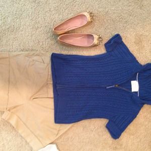 A short sleeve zip up sweater!