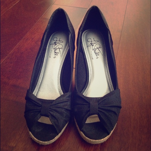 🎊🎉Reduced🎁🎉Beautiful black wedge