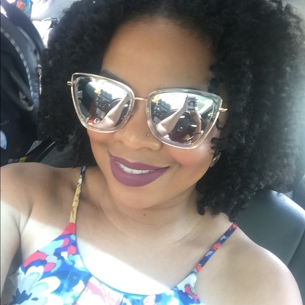 Meet the Seller😘😘