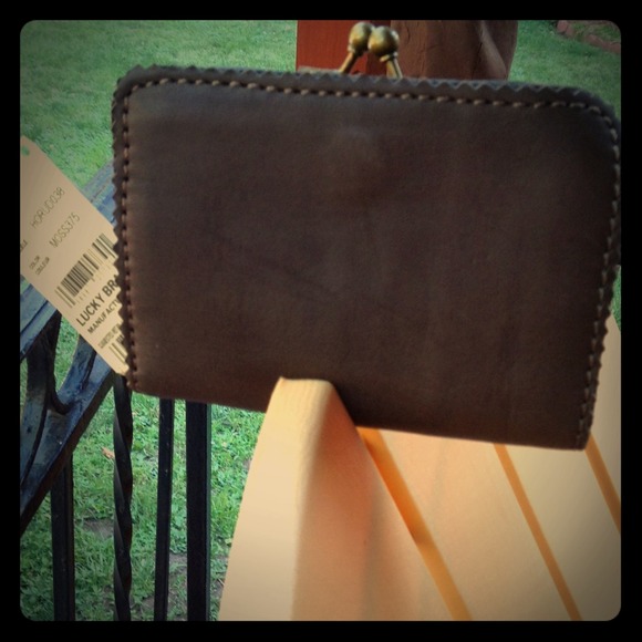 🔴🔴SOLD 🔴🔴🔴  LUCKY BRAND WALLET