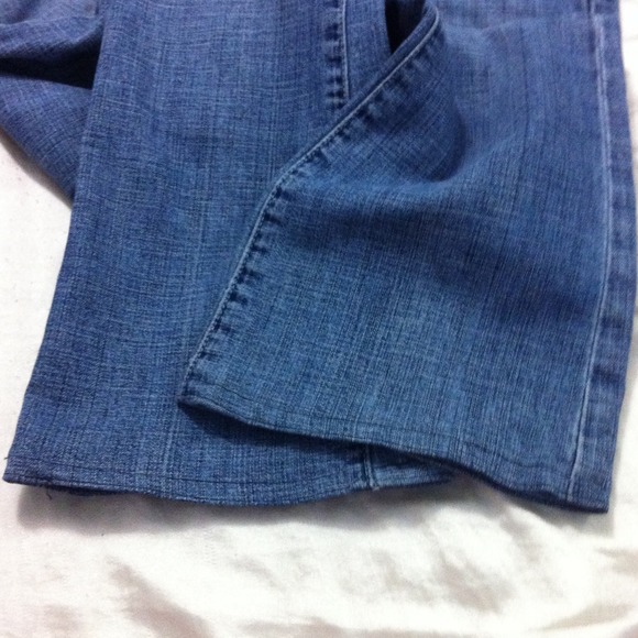 🌟REDUCED🌟7 for all Mankind jeans - Picture 3 of 4