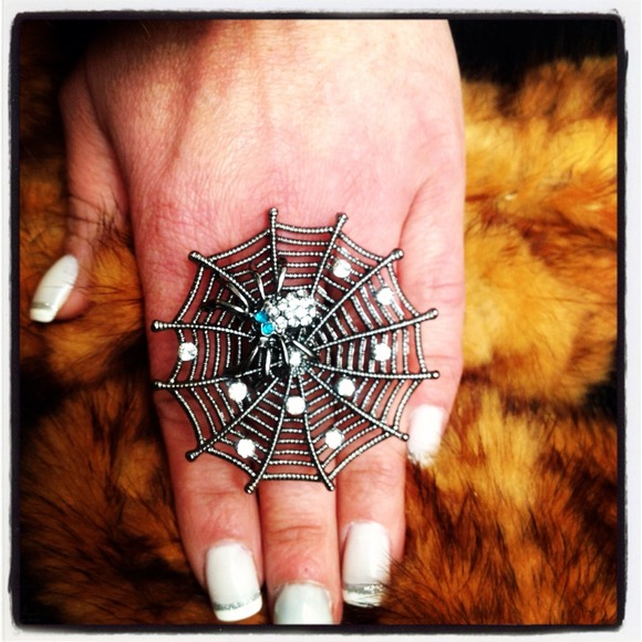 Bling Spider Web Ring with INTSY  WINSY Spider NEW
