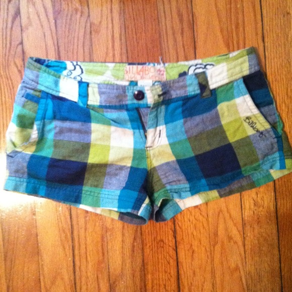 Billabong summer plaid shorts