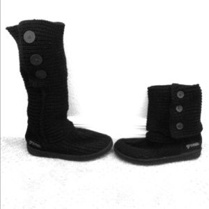 Black knit boots