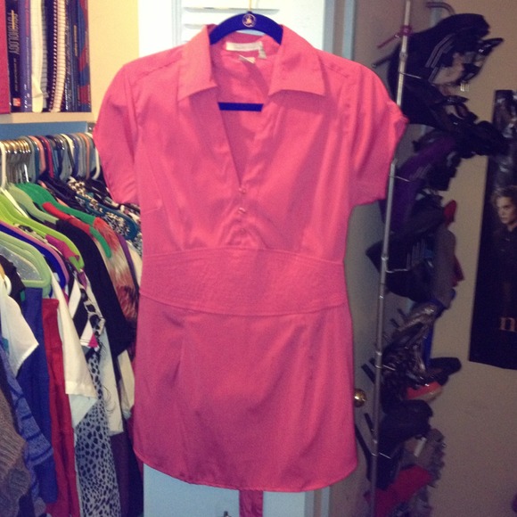 Day to night fuchsia top!