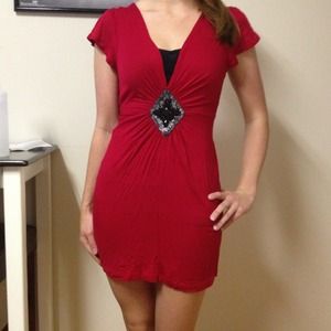 Extra pictures of red shirt/dress.