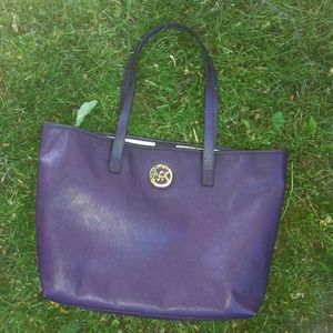 *Partial trade* Michael Kors leather Jet Set tote