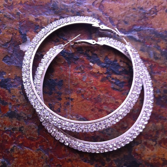 ⛔SOLD⛔⛔Rhinestone hoop earrings NEW no tags