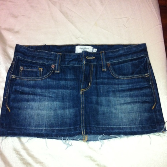 NEW Abercrombie & Fitch skirt