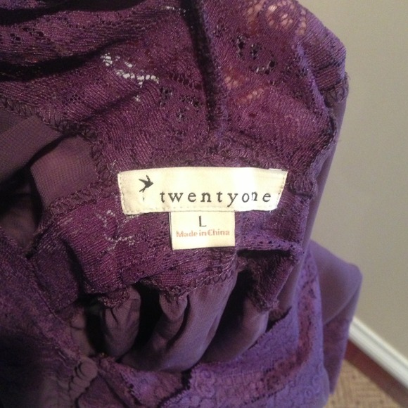 Purple Lace Top - Picture 3 of 4