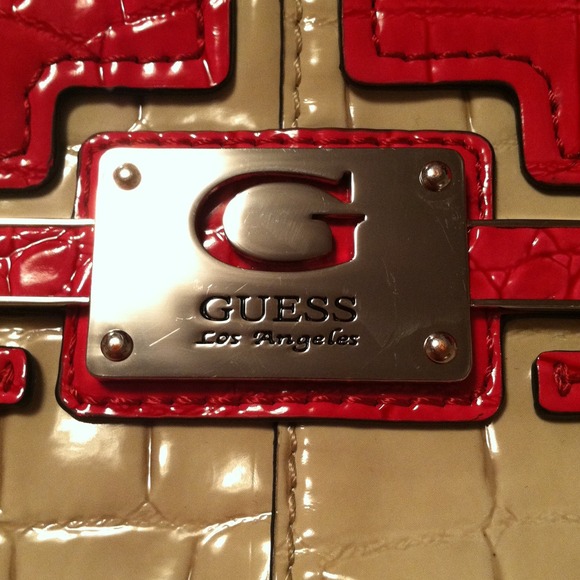 Guess Handbag traded! :)