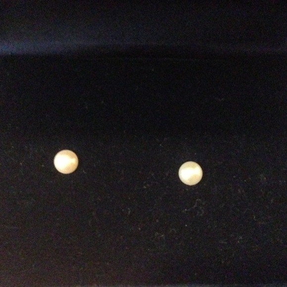 Pearl earrings - Picture 1 of 2