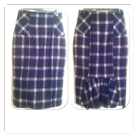 Body by Victoria pencil skirt