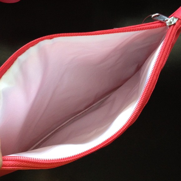 NEW Wet Bikini embroidered wristlet - Picture 2 of 4