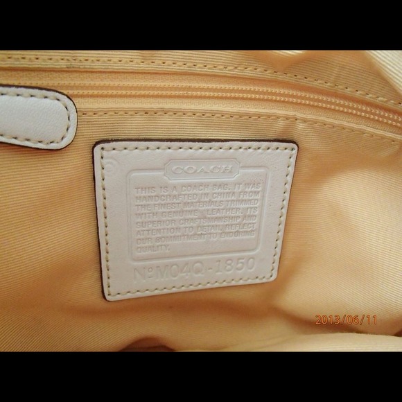 ⚡Authentic new COACH hobo purse ⚡ - Picture 4 of 4