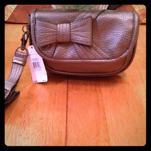 Jessica Simpson wristlet